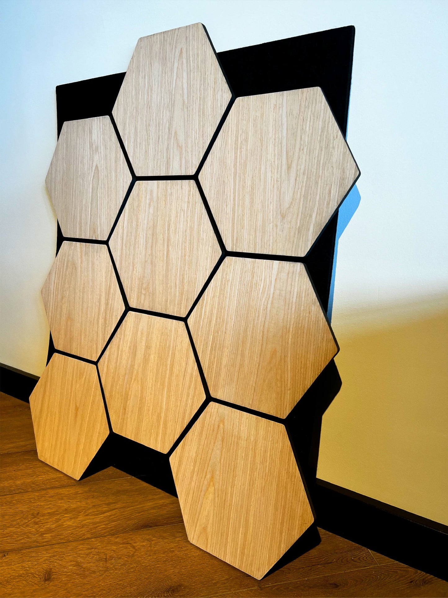 Hexagon Akupanel – Akoestische wandpaneel - Rustiek Eiken 80 x 65 x 2cm