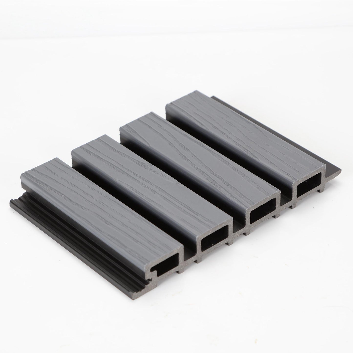 Composiet Gevelbekleding – Grijs Eiken – 3D Nerf – 290 x 22 cm