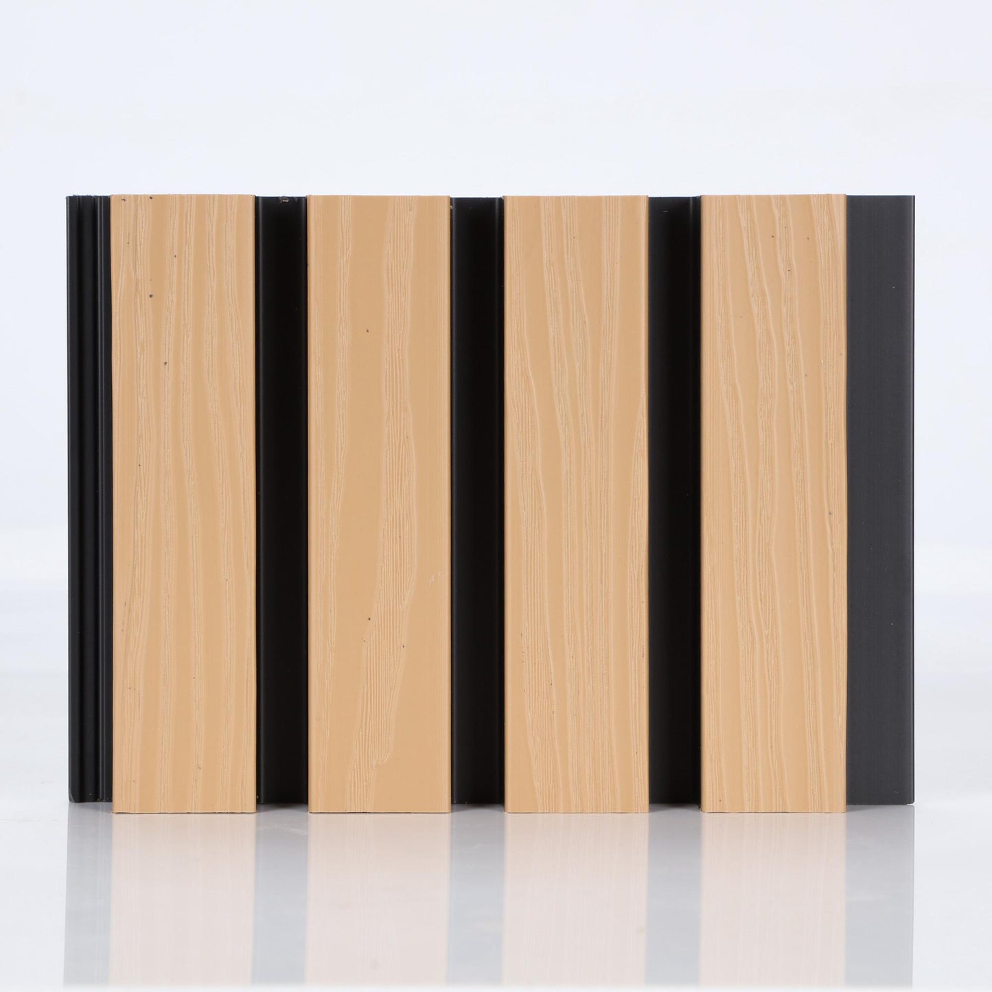 Composiet Gevelbekleding – Naturel Eiken – 3D Nerf – 290 x 22 cm